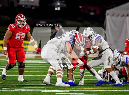 Thumbnail 3 in Serra vs. Mater Dei (CIF State Open DIV Championship) photogallery.