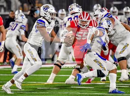 Thumbnail 2 in Serra vs. Mater Dei (CIF State Open DIV Championship) photogallery.