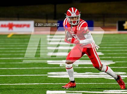 Thumbnail 3 in Serra vs. Mater Dei (CIF State Open DIV Championship) photogallery.