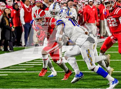 Thumbnail 3 in Serra vs. Mater Dei (CIF State Open DIV Championship) photogallery.
