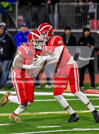 Thumbnail 1 in Serra vs. Mater Dei (CIF State Open DIV Championship) photogallery.