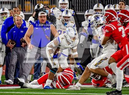 Thumbnail 2 in Serra vs. Mater Dei (CIF State Open DIV Championship) photogallery.