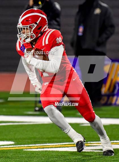 Thumbnail 1 in Serra vs. Mater Dei (CIF State Open DIV Championship) photogallery.