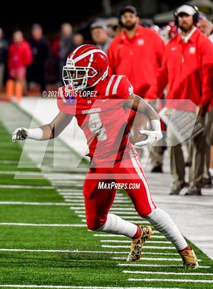 Thumbnail 1 in Serra vs. Mater Dei (CIF State Open DIV Championship) photogallery.