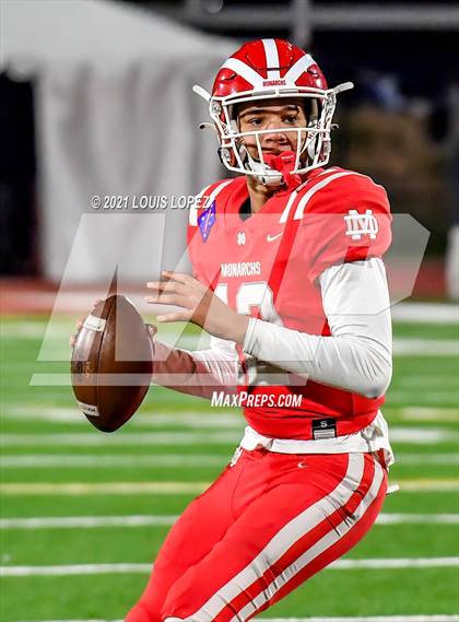 Thumbnail 3 in Serra vs. Mater Dei (CIF State Open DIV Championship) photogallery.