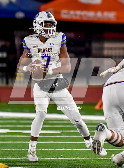 Thumbnail 1 in Serra vs. Mater Dei (CIF State Open DIV Championship) photogallery.