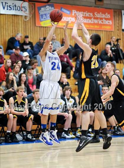 Thumbnail 2 in Rocklin vs Del Oro (Rocklin Holiday Tournament) photogallery.