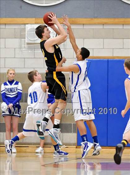 Thumbnail 3 in Rocklin vs Del Oro (Rocklin Holiday Tournament) photogallery.
