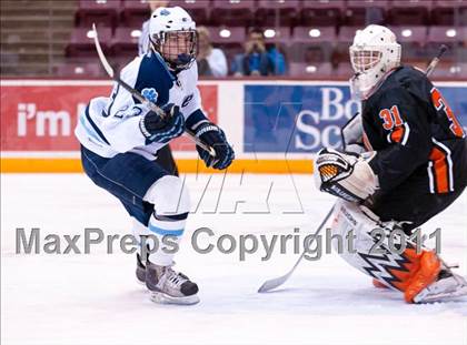 Thumbnail 3 in Blaine vs White Bear Lake (Schwan Cup) photogallery.