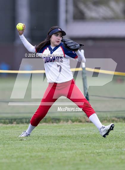 Thumbnail 1 in Windsor @ Rancho Cotate photogallery.