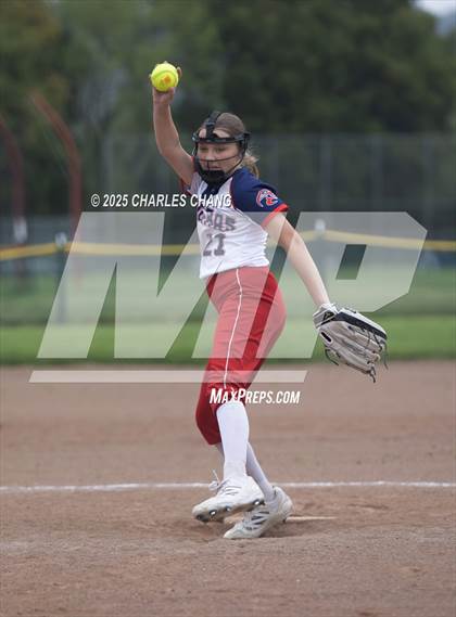 Thumbnail 1 in Windsor @ Rancho Cotate photogallery.