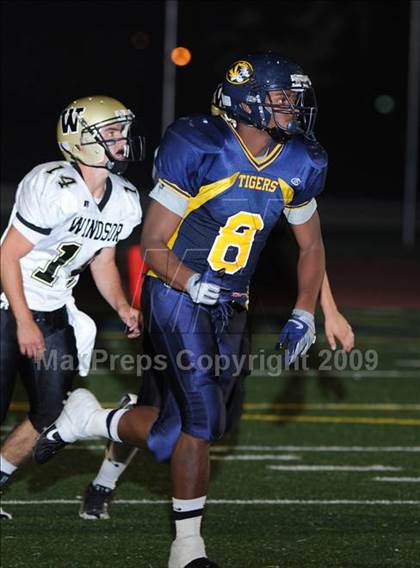 Thumbnail 1 in Windsor @ Inderkum photogallery.