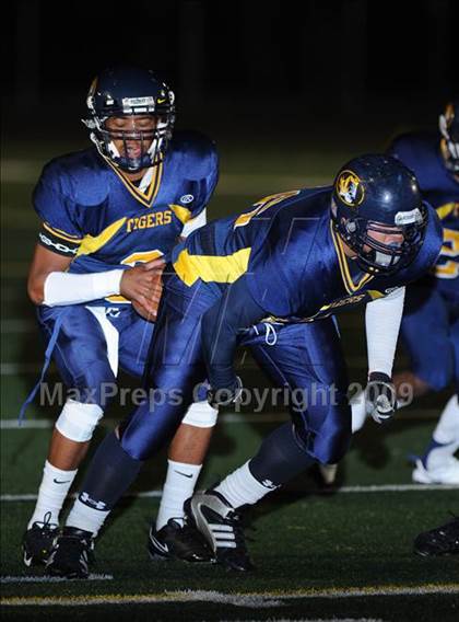 Thumbnail 2 in Windsor @ Inderkum photogallery.