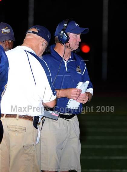 Thumbnail 1 in Windsor @ Inderkum photogallery.