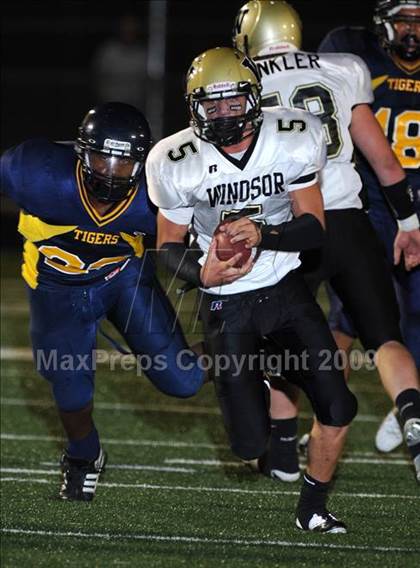 Thumbnail 1 in Windsor @ Inderkum photogallery.