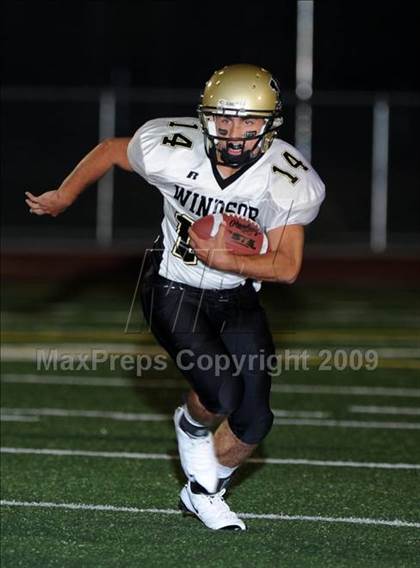 Thumbnail 1 in Windsor @ Inderkum photogallery.