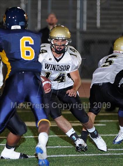 Thumbnail 2 in Windsor @ Inderkum photogallery.