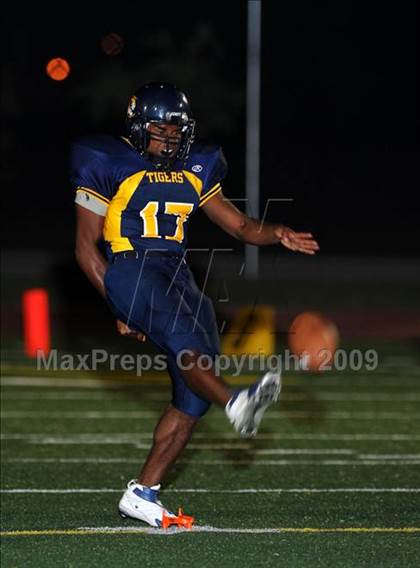 Thumbnail 1 in Windsor @ Inderkum photogallery.