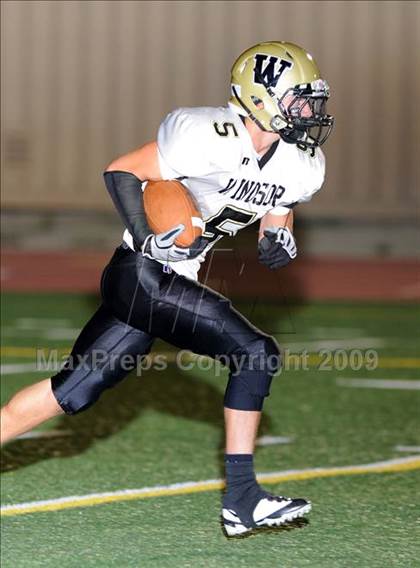 Thumbnail 1 in Windsor @ Inderkum photogallery.