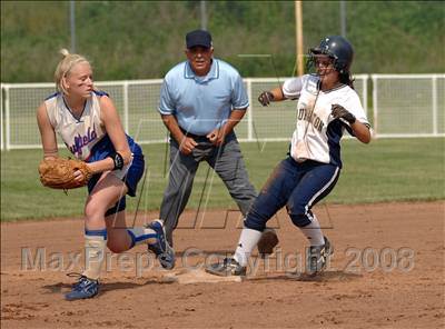 Thumbnail 3 in Lauralton Hall vs. Suffield (CIAC Class M Final) photogallery.