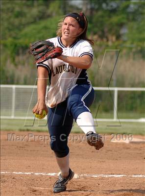 Thumbnail 3 in Lauralton Hall vs. Suffield (CIAC Class M Final) photogallery.