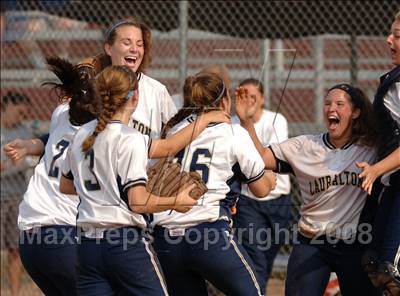 Thumbnail 2 in Lauralton Hall vs. Suffield (CIAC Class M Final) photogallery.