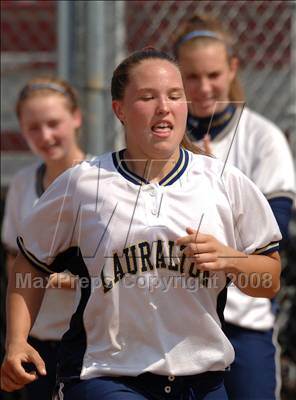 Thumbnail 3 in Lauralton Hall vs. Suffield (CIAC Class M Final) photogallery.