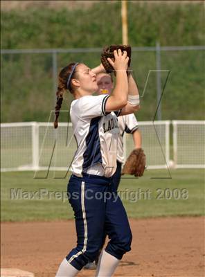 Thumbnail 3 in Lauralton Hall vs. Suffield (CIAC Class M Final) photogallery.