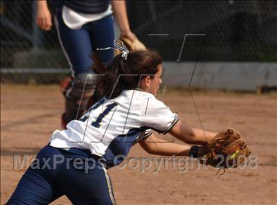 Thumbnail 2 in Lauralton Hall vs. Suffield (CIAC Class M Final) photogallery.