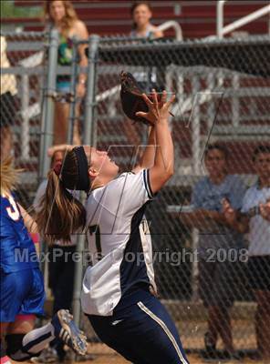Thumbnail 1 in Lauralton Hall vs. Suffield (CIAC Class M Final) photogallery.