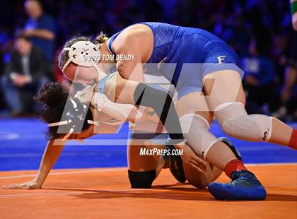 Thumbnail 1 in UIL 5A/6A State Championships - 120 lb - 138 lb Finals photogallery.