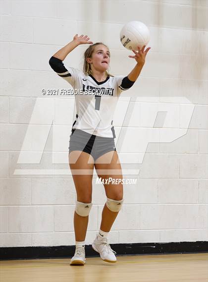 Thumbnail 1 in Lindsay vs Windthorst (Nocona Tournament) photogallery.