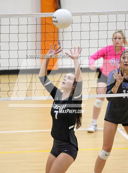 Thumbnail 3 in Lindsay vs Windthorst (Nocona Tournament) photogallery.