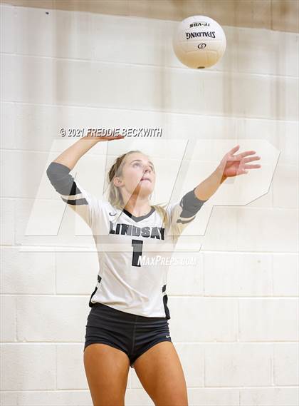 Thumbnail 2 in Lindsay vs Windthorst (Nocona Tournament) photogallery.