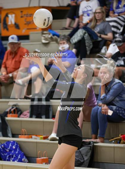 Thumbnail 3 in Lindsay vs Windthorst (Nocona Tournament) photogallery.