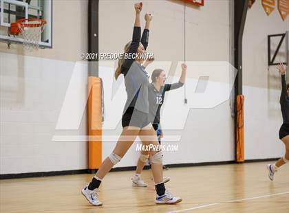Thumbnail 2 in Lindsay vs Windthorst (Nocona Tournament) photogallery.