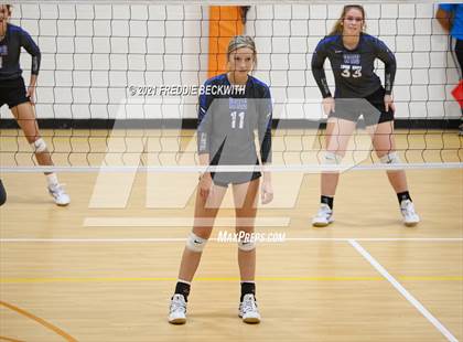 Thumbnail 2 in Lindsay vs Windthorst (Nocona Tournament) photogallery.