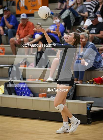 Thumbnail 2 in Lindsay vs Windthorst (Nocona Tournament) photogallery.