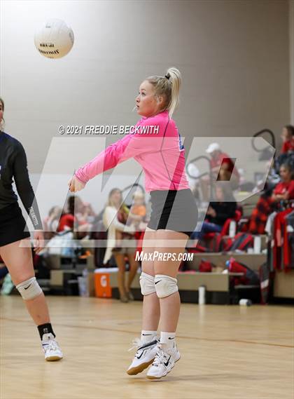 Thumbnail 1 in Lindsay vs Windthorst (Nocona Tournament) photogallery.