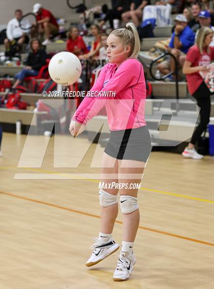 Thumbnail 2 in Lindsay vs Windthorst (Nocona Tournament) photogallery.