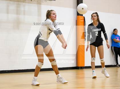 Thumbnail 3 in Lindsay vs Windthorst (Nocona Tournament) photogallery.