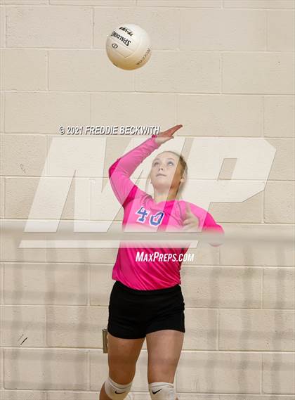 Thumbnail 2 in Lindsay vs Windthorst (Nocona Tournament) photogallery.