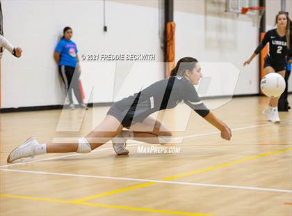 Thumbnail 2 in Lindsay vs Windthorst (Nocona Tournament) photogallery.