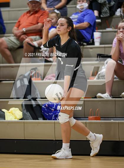 Thumbnail 3 in Lindsay vs Windthorst (Nocona Tournament) photogallery.