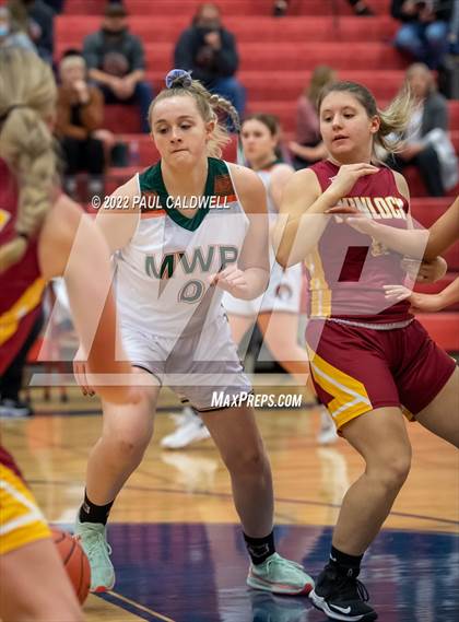 Thumbnail 1 in Morton/White Pass vs. Winlock (WIAA 2B District Playoff) photogallery.