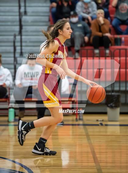 Thumbnail 3 in Morton/White Pass vs. Winlock (WIAA 2B District Playoff) photogallery.