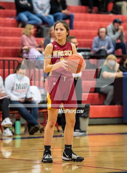 Thumbnail 1 in Morton/White Pass vs. Winlock (WIAA 2B District Playoff) photogallery.