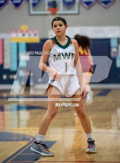 Thumbnail 3 in Morton/White Pass vs. Winlock (WIAA 2B District Playoff) photogallery.