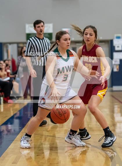 Thumbnail 3 in Morton/White Pass vs. Winlock (WIAA 2B District Playoff) photogallery.