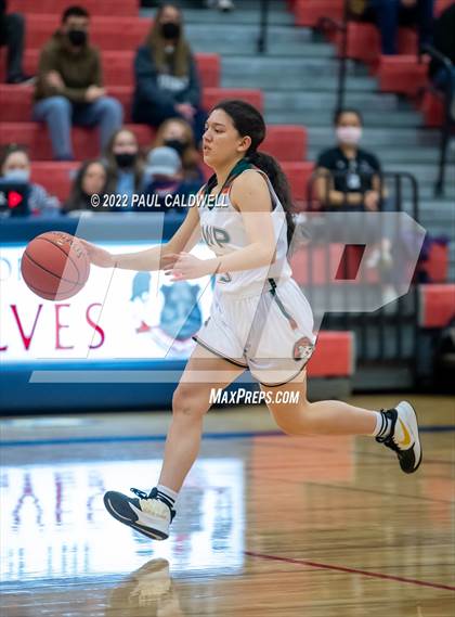 Thumbnail 1 in Morton/White Pass vs. Winlock (WIAA 2B District Playoff) photogallery.